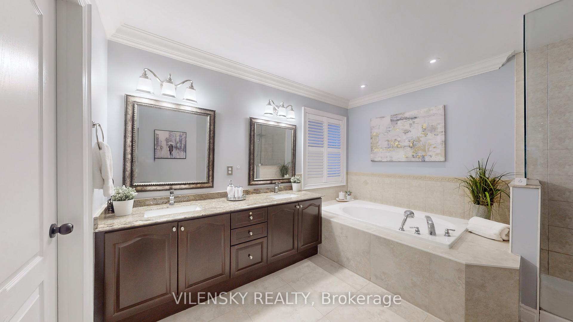 Photo 23 of 138 Valley Vista Drive, Vaughan, Patterson — HOMEH