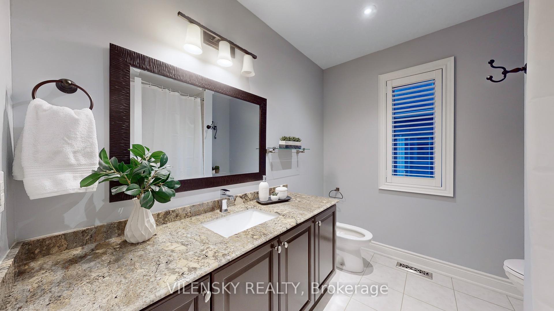 Photo 33 of 138 Valley Vista Drive, Vaughan, Patterson — HOMEH