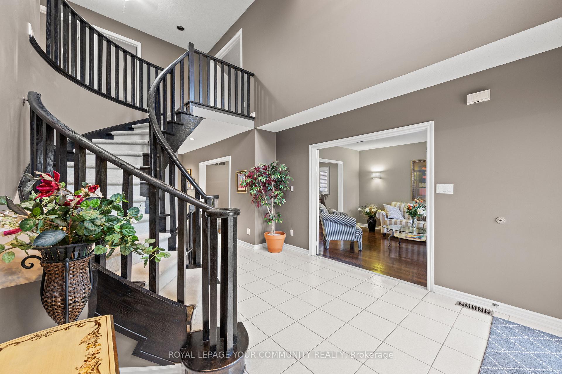 Photo 2 of 150 Westmount Boulevard, Vaughan, Beverley Glen — HOMEH