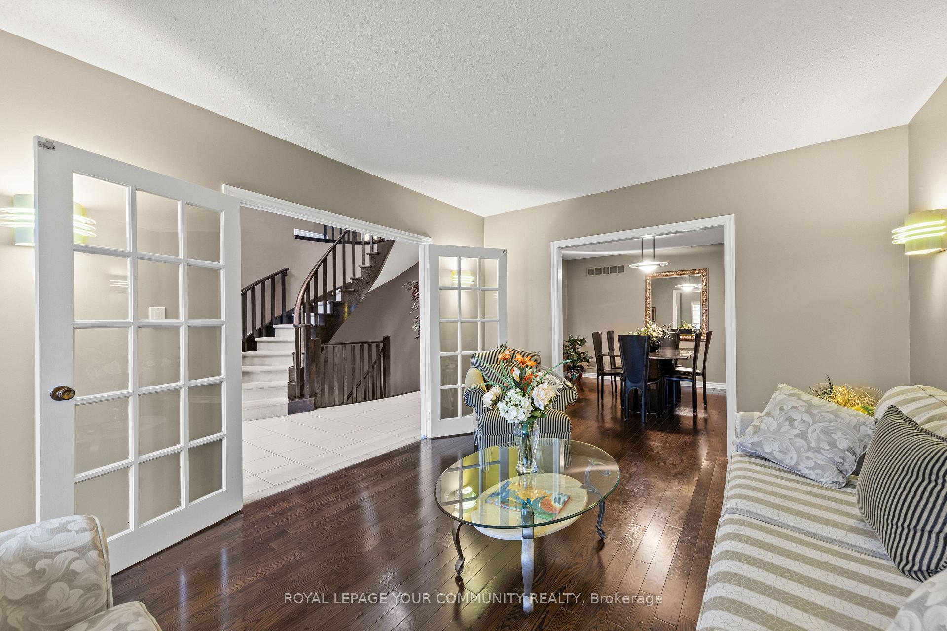 Photo 5 of 150 Westmount Boulevard, Vaughan, Beverley Glen — HOMEH