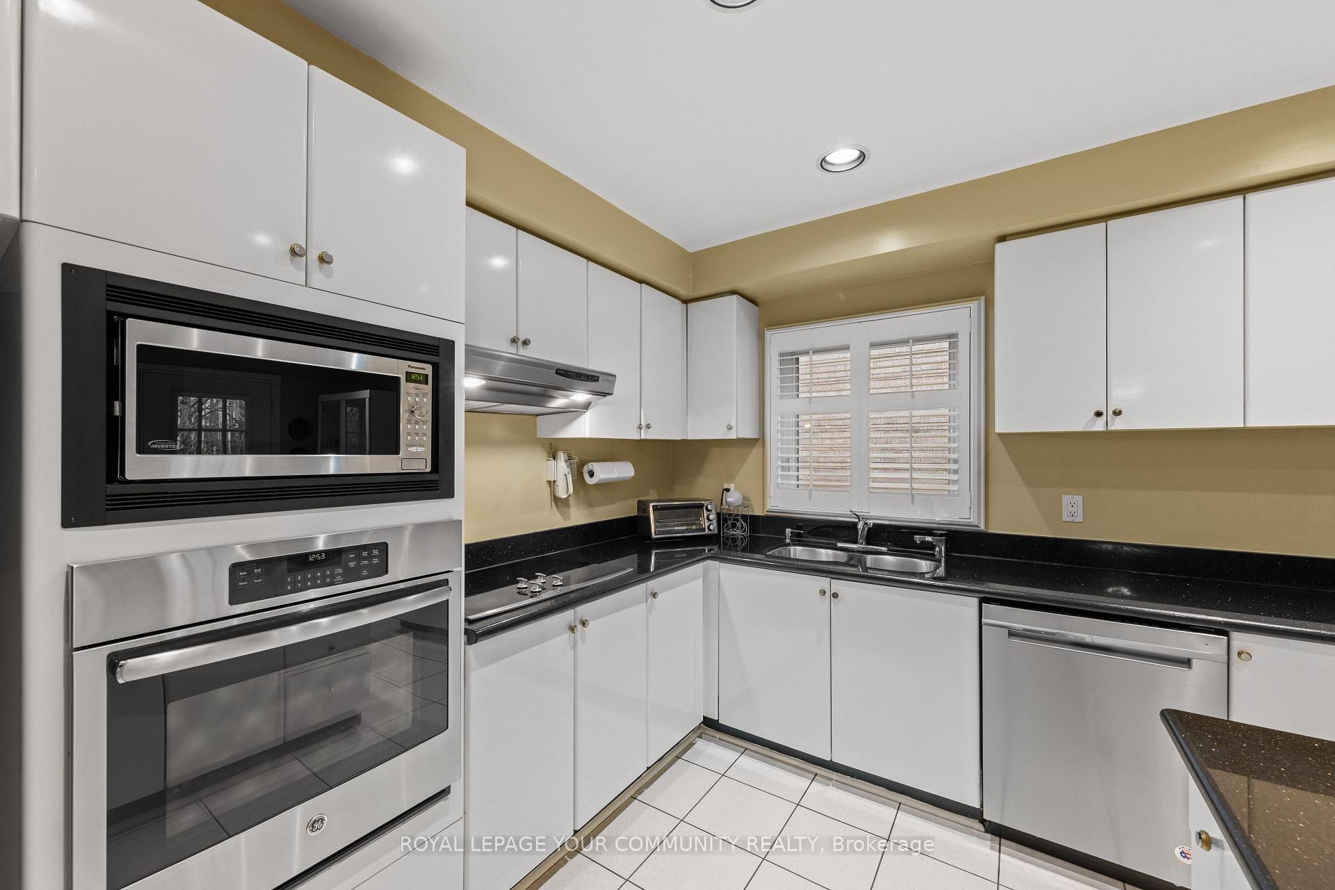 Photo 14 of 150 Westmount Boulevard, Vaughan, Beverley Glen — HOMEH