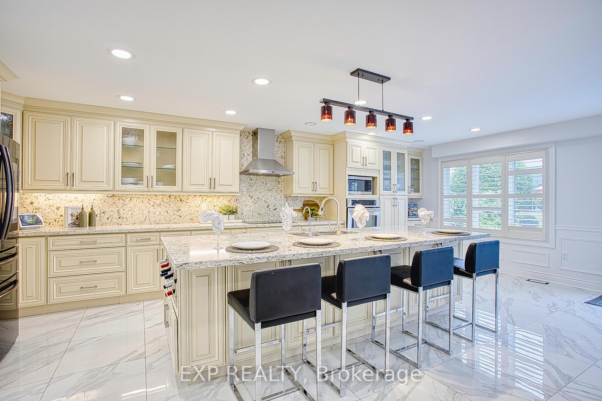 Photo 8 of 50 Tuscani Drive, Hamilton, Winona — HOMEH
