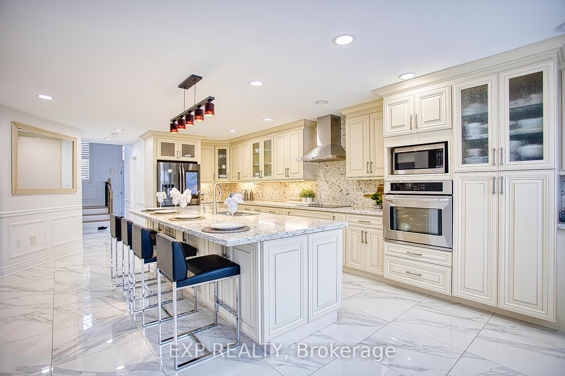 Photo 12 of 50 Tuscani Drive, Hamilton, Winona — HOMEH