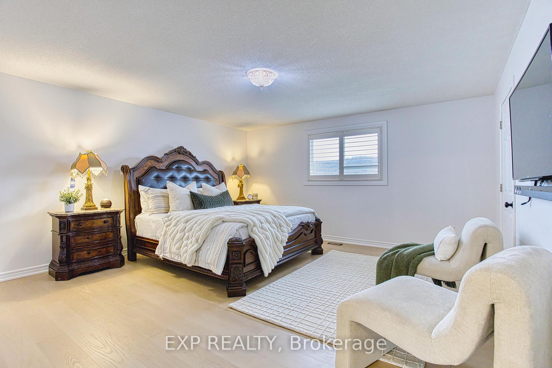 Photo 23 of 50 Tuscani Drive, Hamilton, Winona — HOMEH