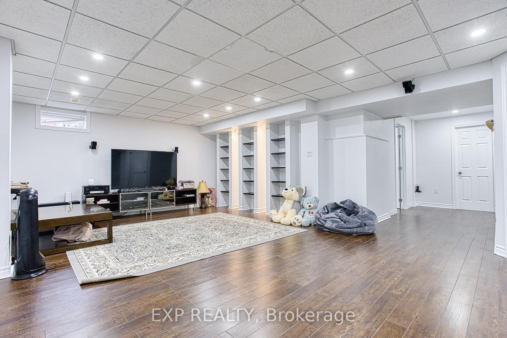 Photo 32 of 50 Tuscani Drive, Hamilton, Winona — HOMEH