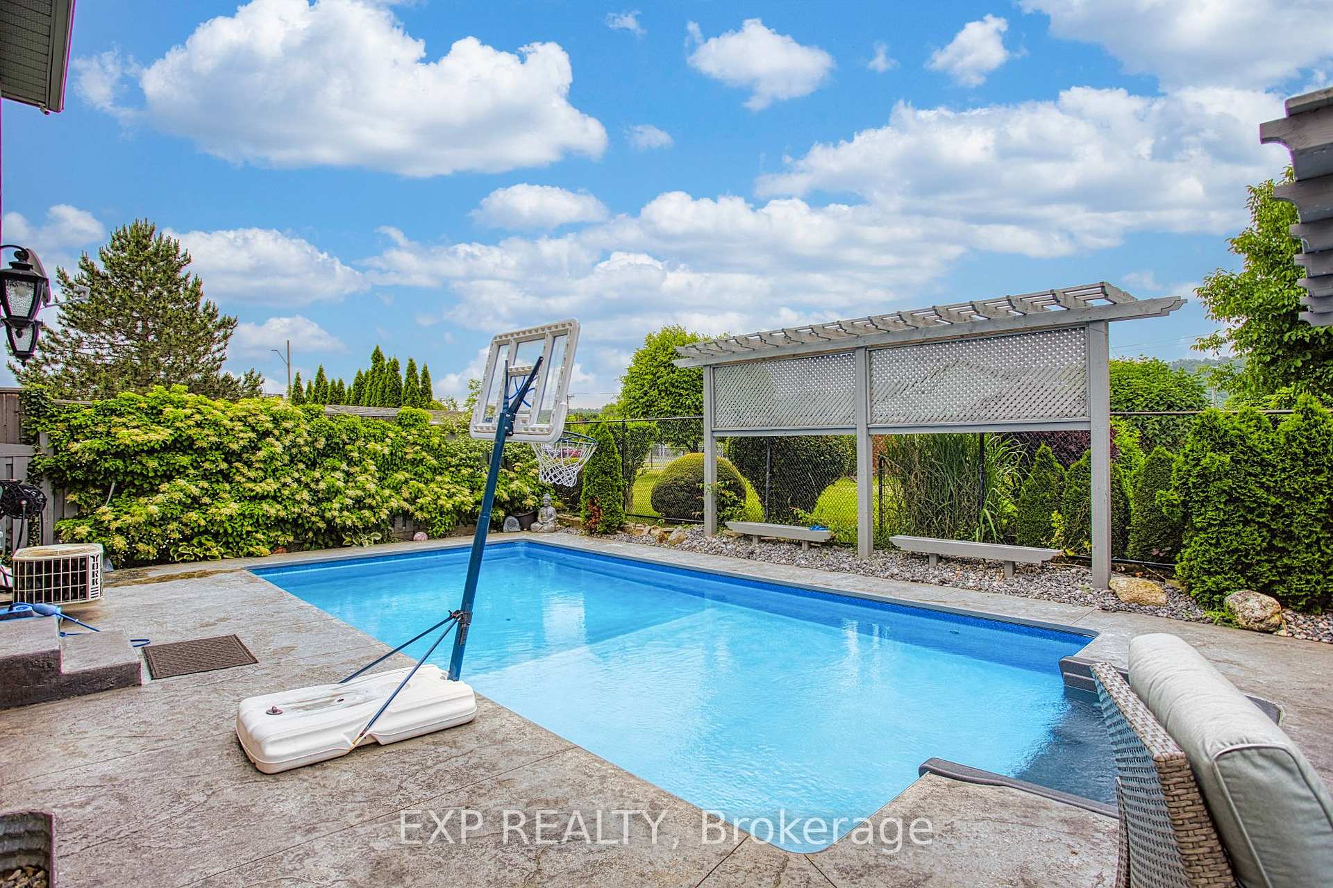Photo 36 of 50 Tuscani Drive, Hamilton, Winona — HOMEH