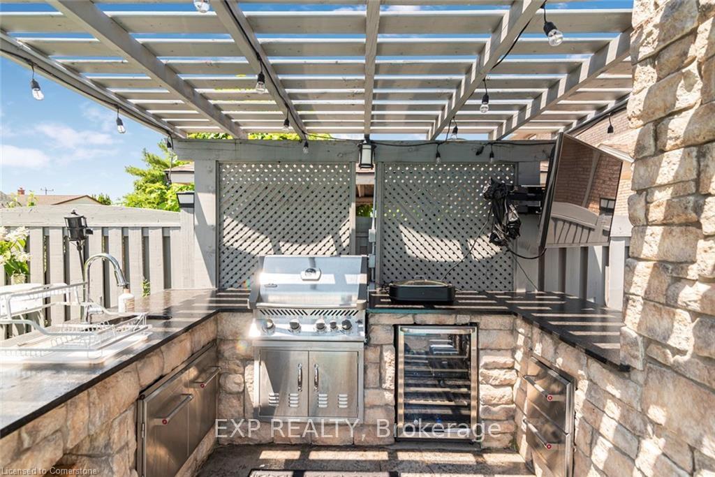 Photo 44 of 50 Tuscani Drive, Hamilton, Winona — HOMEH