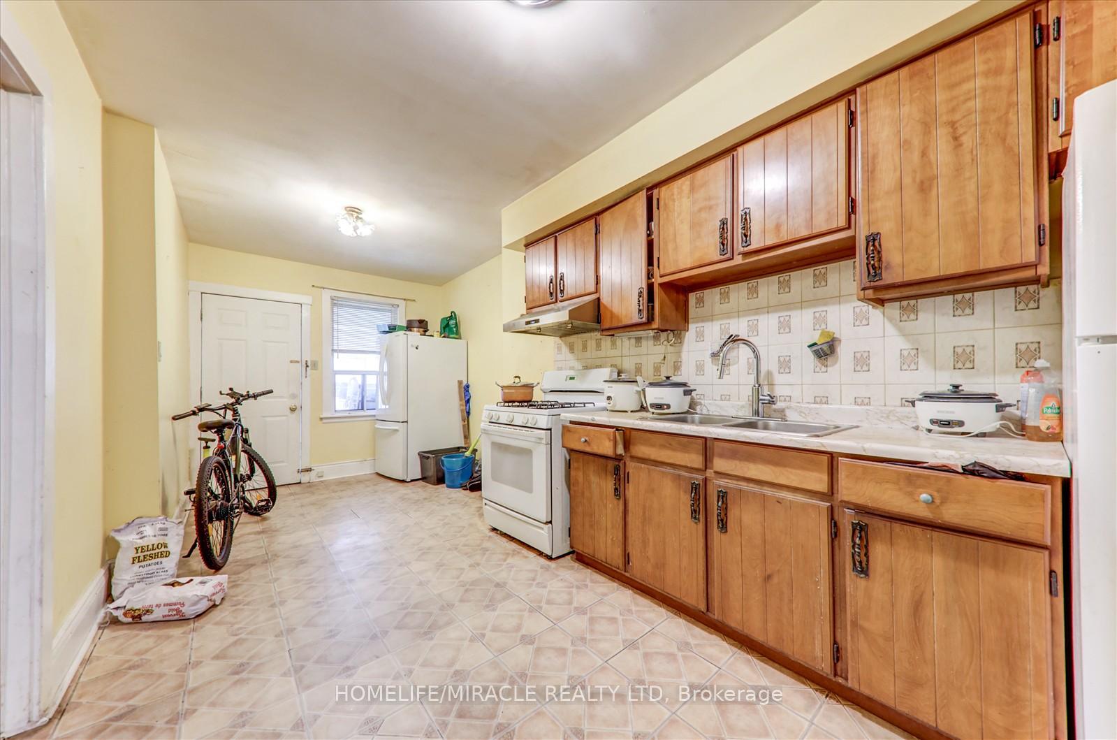 Photo 15 of 10 St Matthews Avenue, Hamilton, Beasley — HOMEH