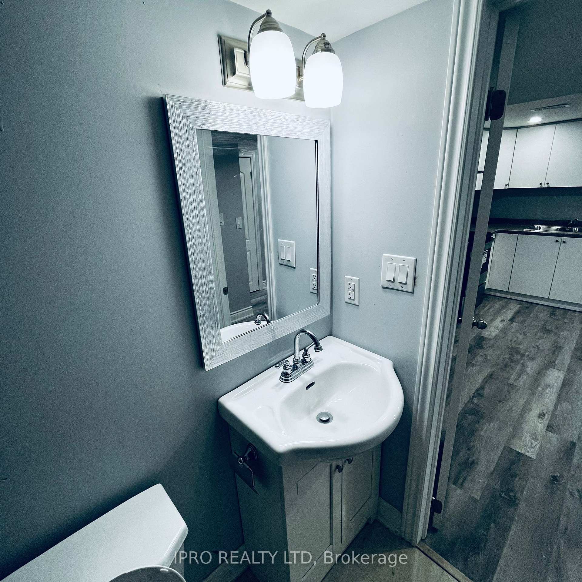Photo 6 of 30 Jason Square, Brampton, Northgate — HOMEH