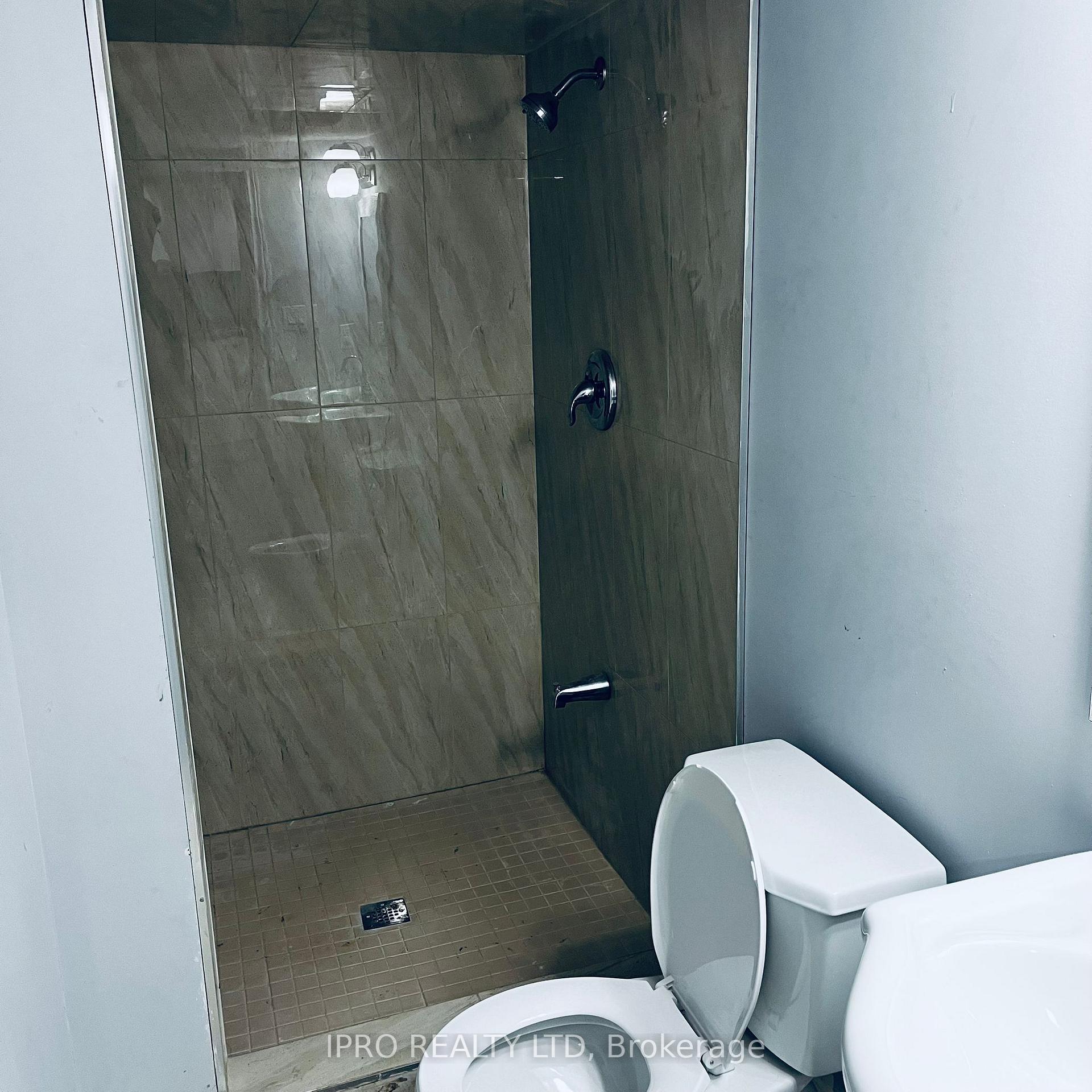 Photo 7 of 30 Jason Square, Brampton, Northgate — HOMEH