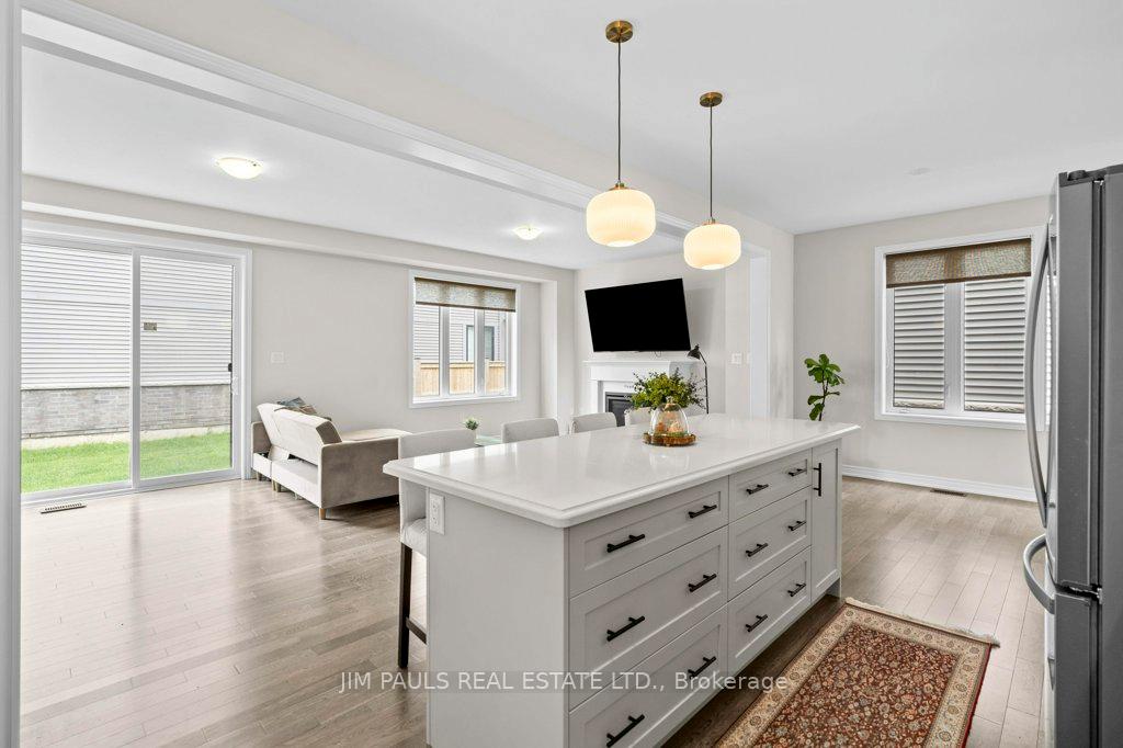 Photo 13 of 94 Marion Street, Hamilton, Mount Hope — HOMEH
