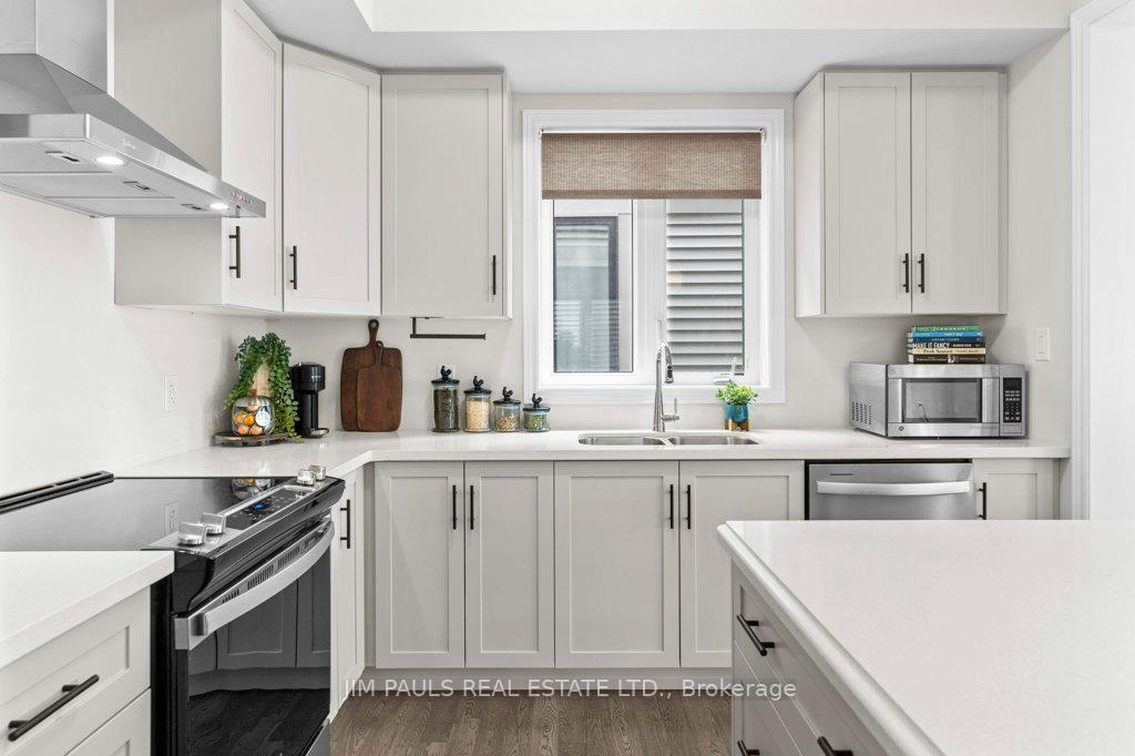 Photo 15 of 94 Marion Street, Hamilton, Mount Hope — HOMEH