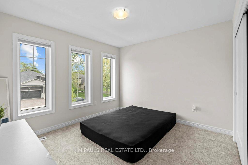 Photo 25 of 94 Marion Street, Hamilton, Mount Hope — HOMEH
