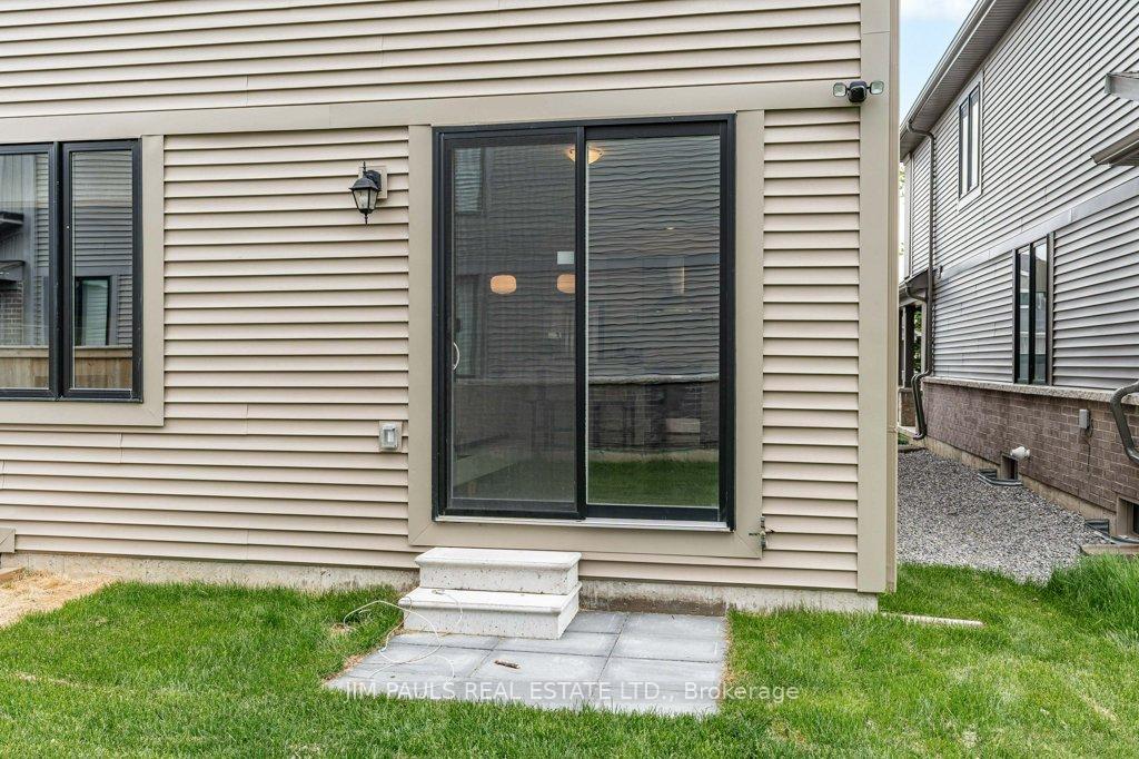 Photo 40 of 94 Marion Street, Hamilton, Mount Hope — HOMEH