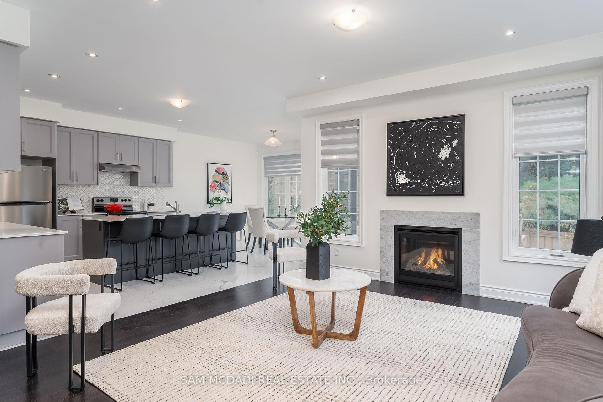 Photo 5 of 56 Workgreen Park Way, Brampton, Bram West — HOMEH