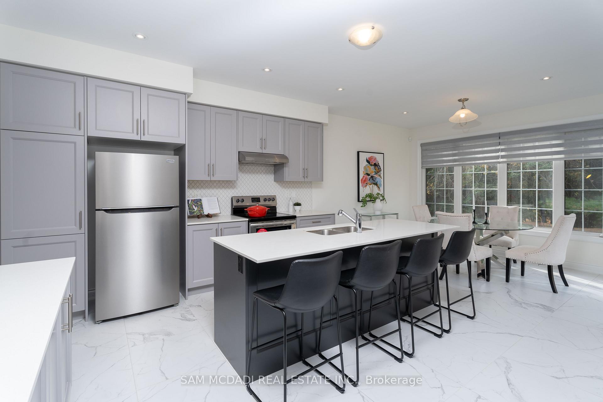Photo 7 of 56 Workgreen Park Way, Brampton, Bram West — HOMEH