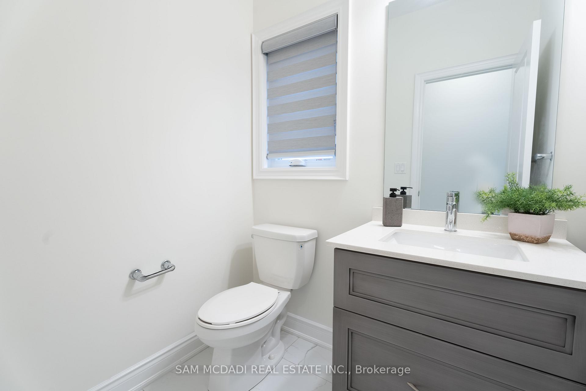 Photo 14 of 56 Workgreen Park Way, Brampton, Bram West — HOMEH