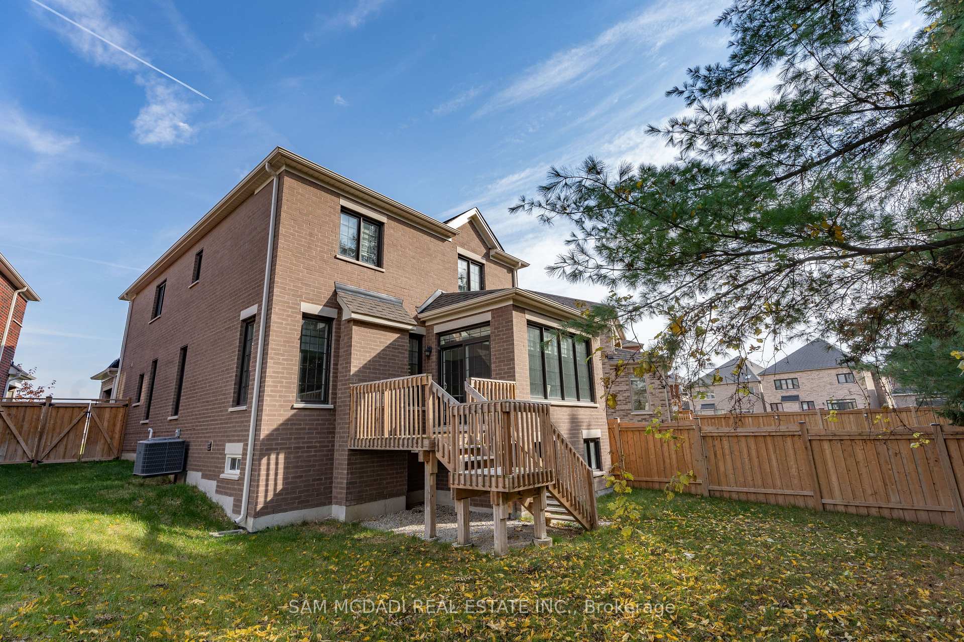 Photo 25 of 56 Workgreen Park Way, Brampton, Bram West — HOMEH