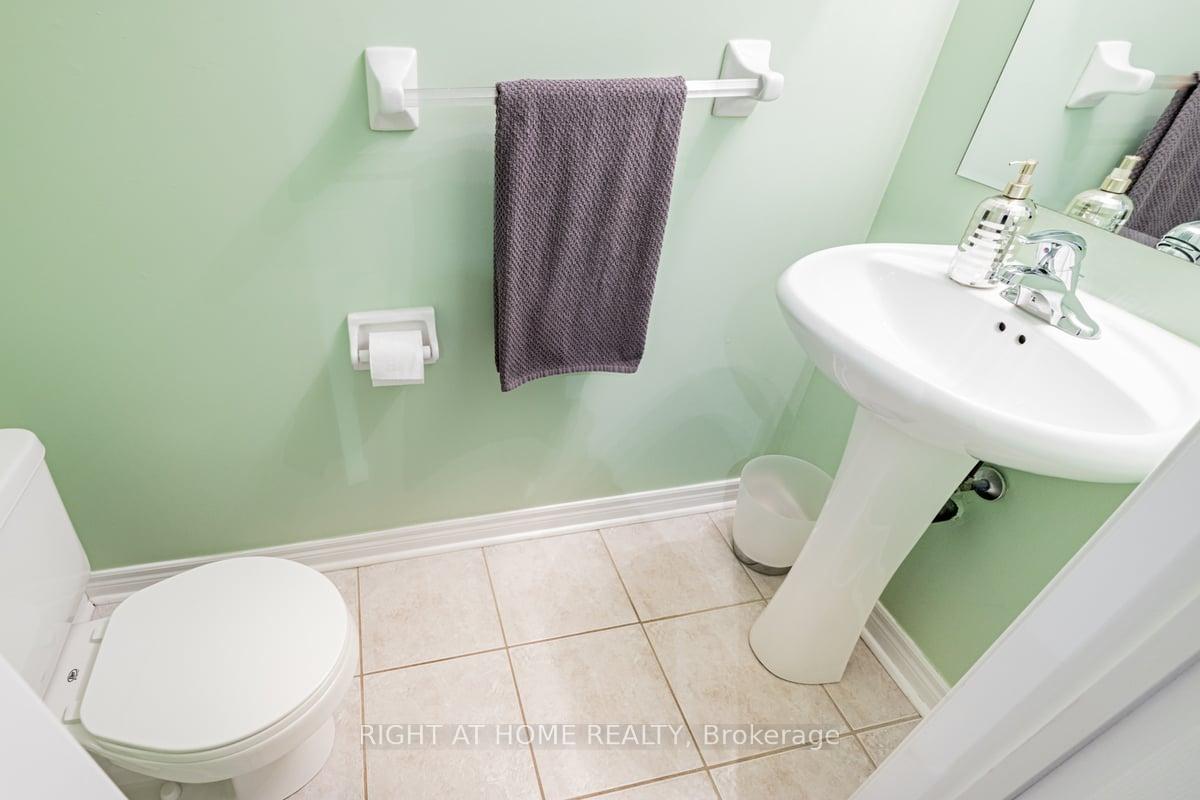 Photo 19 of 58 Falvo Street, Vaughan, Maple — HOMEH