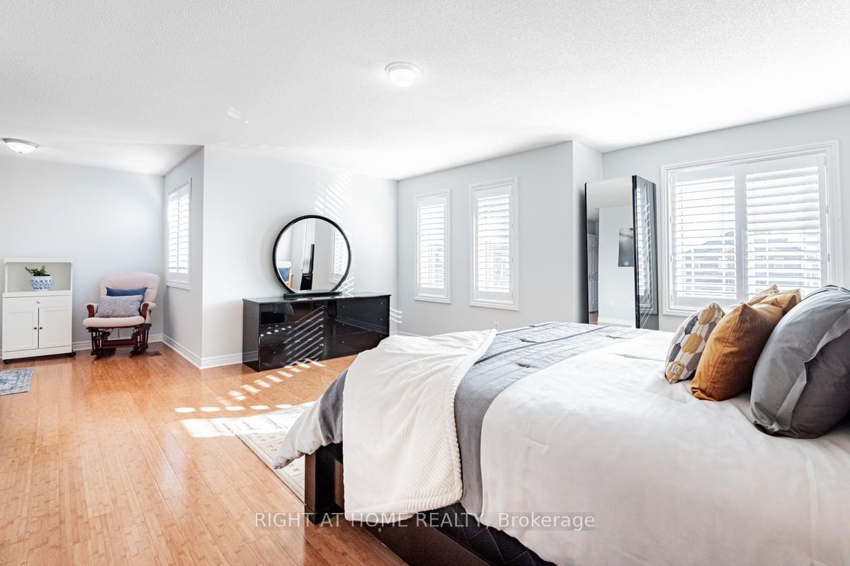 Photo 24 of 58 Falvo Street, Vaughan, Maple — HOMEH