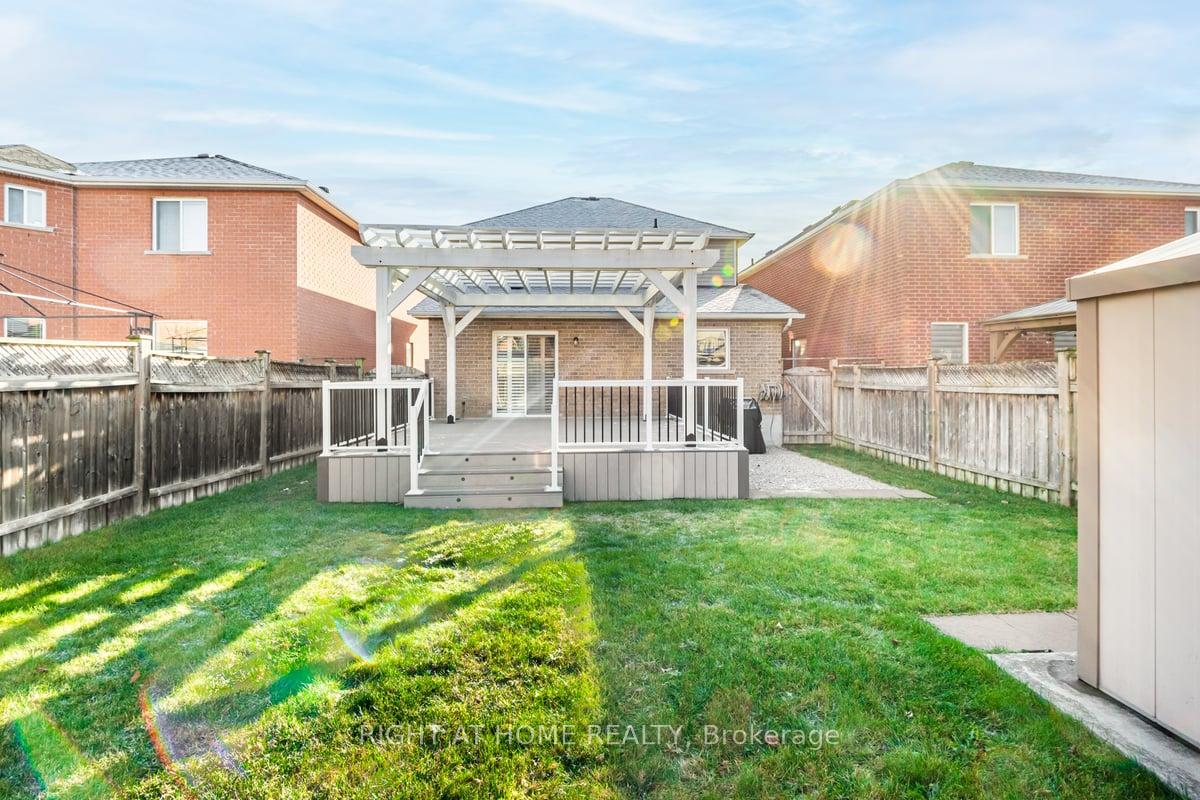Photo 34 of 58 Falvo Street, Vaughan, Maple — HOMEH