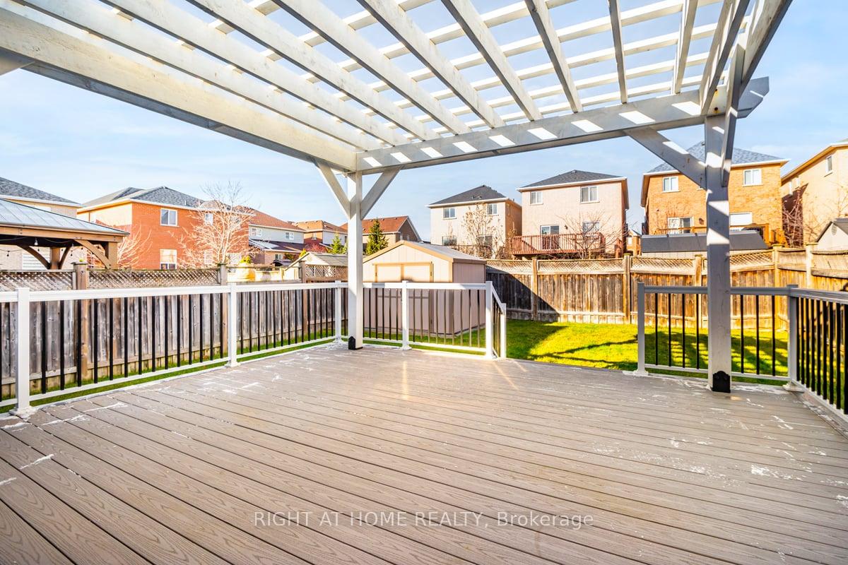 Photo 36 of 58 Falvo Street, Vaughan, Maple — HOMEH