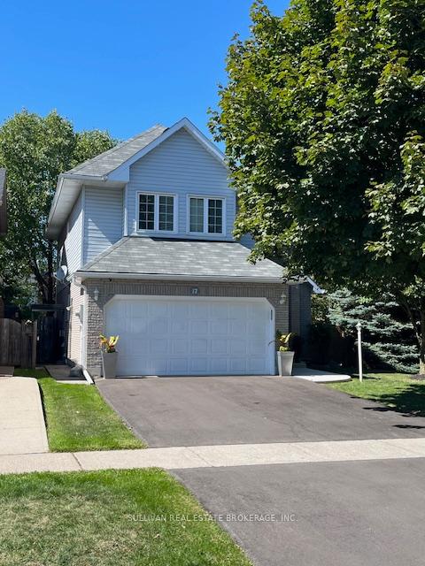 Photo 2 of 17 Rockhaven Lane, Hamilton, Waterdown — HOMEH