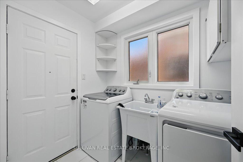 Photo 19 of 17 Rockhaven Lane, Hamilton, Waterdown — HOMEH