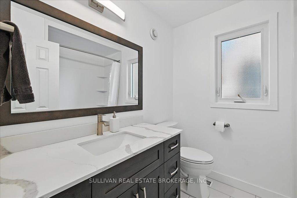 Photo 33 of 17 Rockhaven Lane, Hamilton, Waterdown — HOMEH