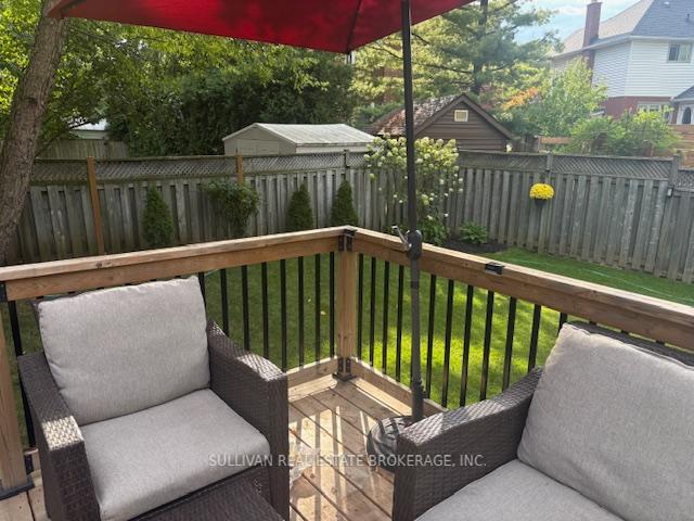 Photo 41 of 17 Rockhaven Lane, Hamilton, Waterdown — HOMEH