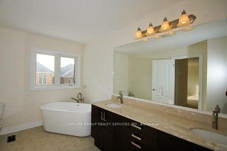 Photo 4 of 58 Mediterranean Crescent, Brampton, Bram West — HOMEH