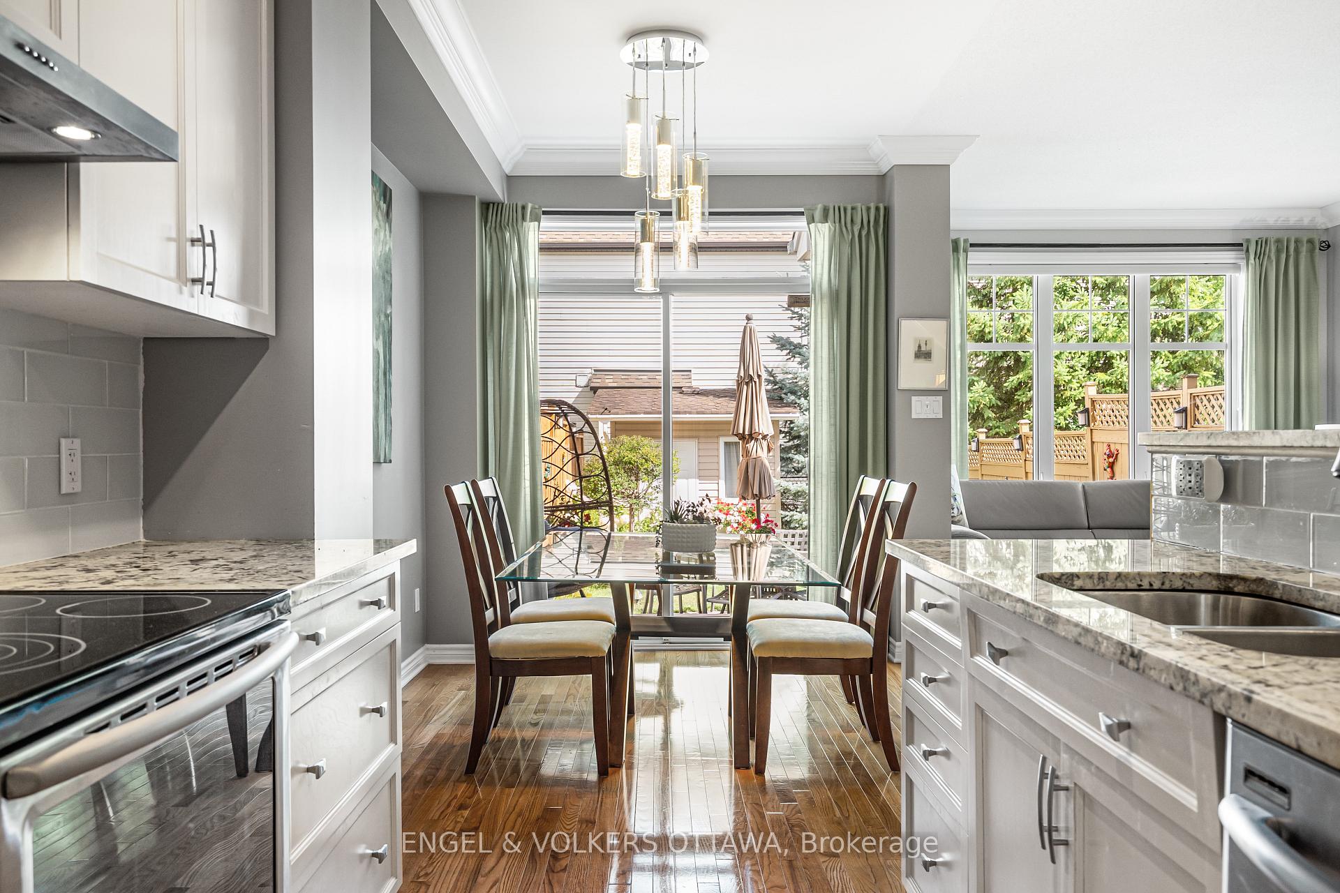 Photo 18 of 102 Shepody Circle, Ottawa, Blossom Park/Kemp Park/Findlay Creek — HOMEH