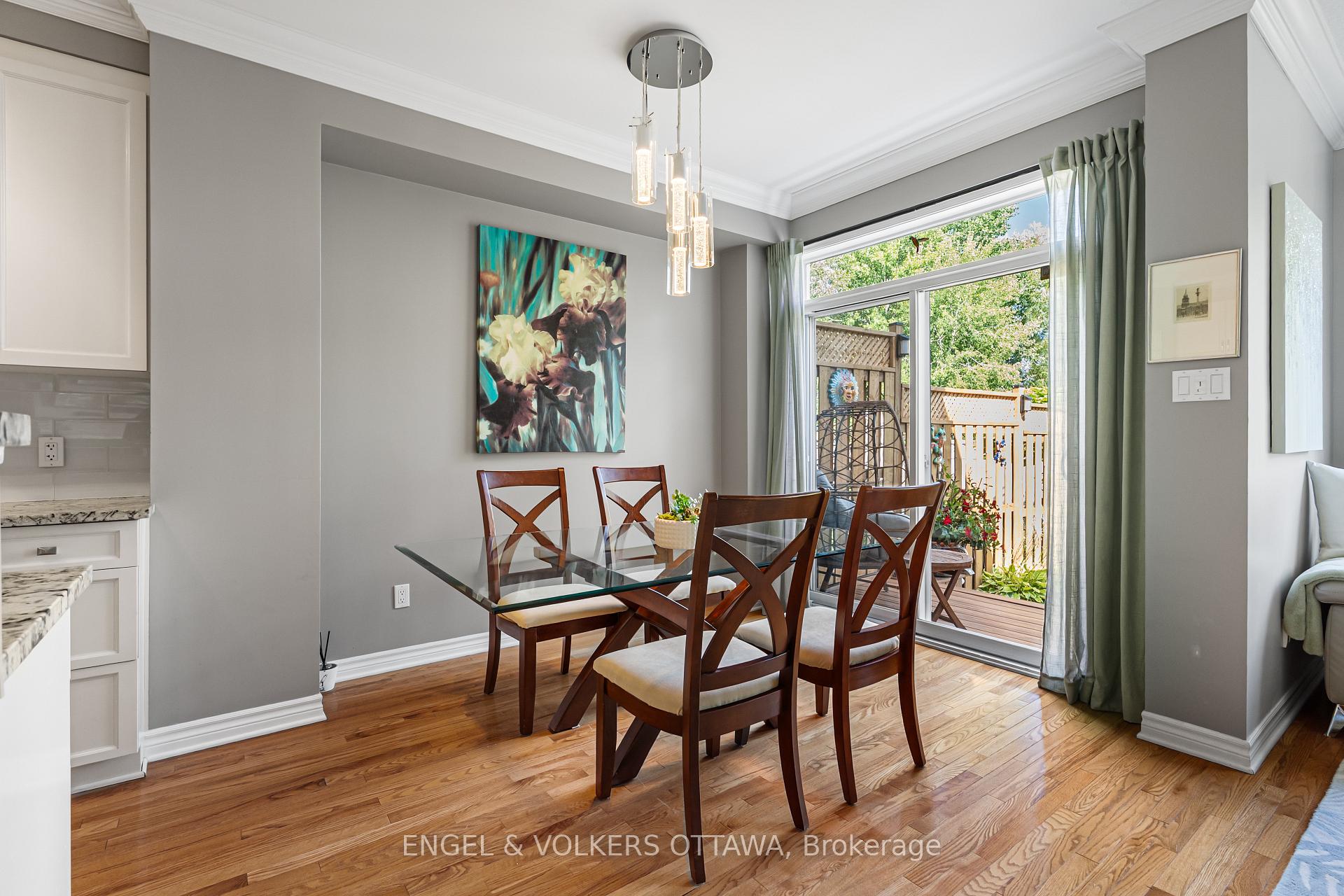 Photo 14 of 102 Shepody Circle, Ottawa, Blossom Park/Kemp Park/Findlay Creek — HOMEH