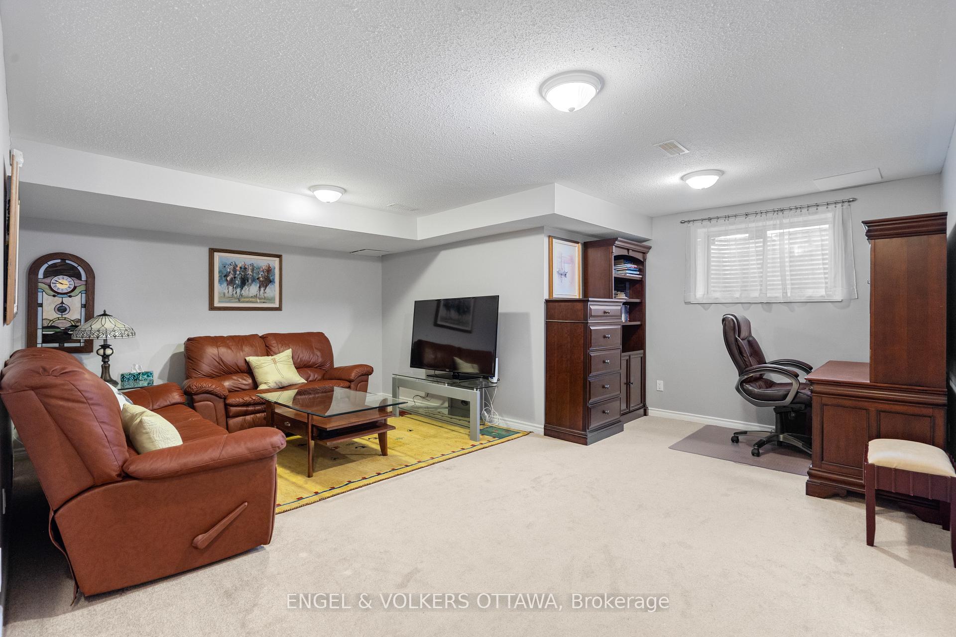 Photo 39 of 102 Shepody Circle, Ottawa, Blossom Park/Kemp Park/Findlay Creek — HOMEH