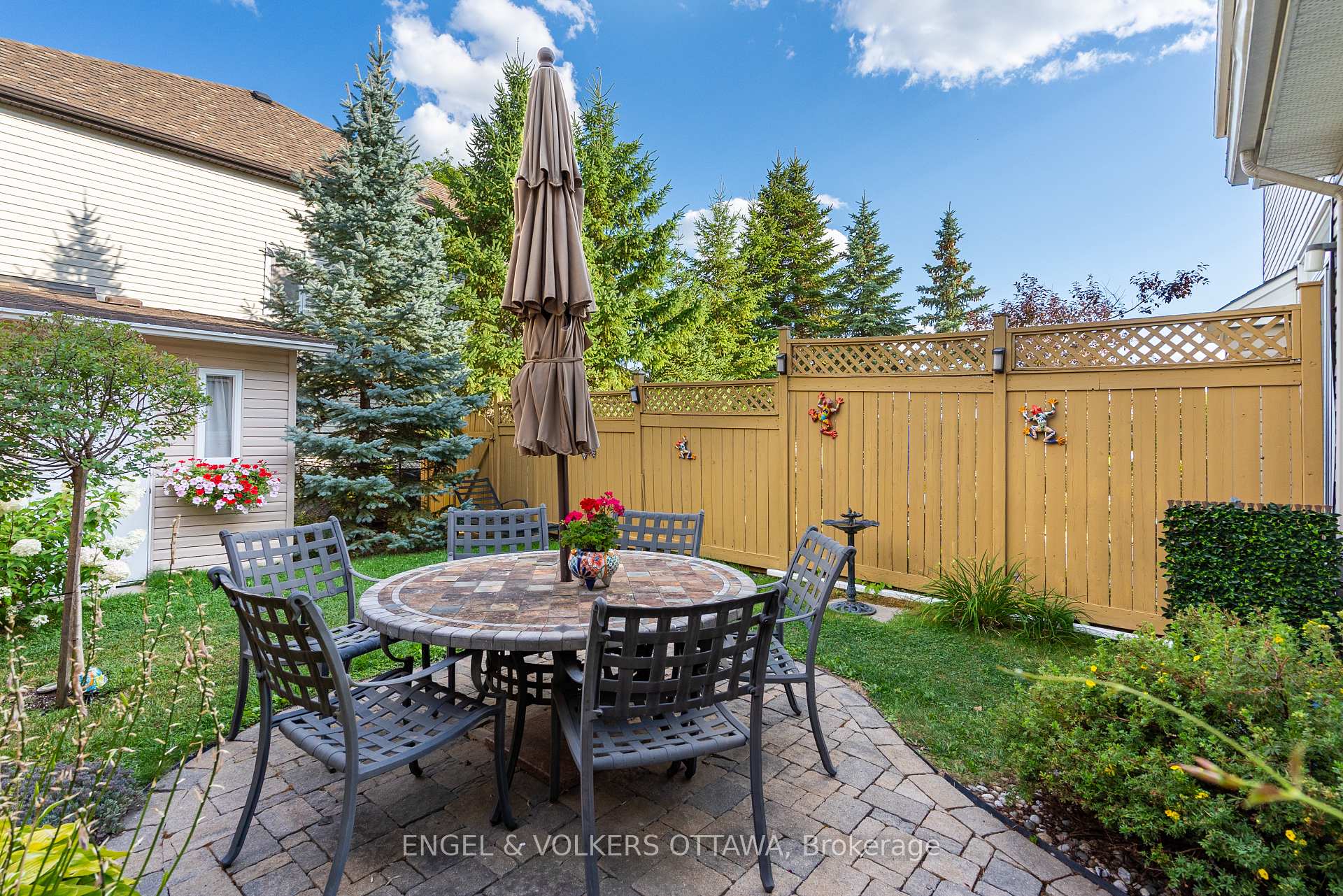 Photo 43 of 102 Shepody Circle, Ottawa, Blossom Park/Kemp Park/Findlay Creek — HOMEH