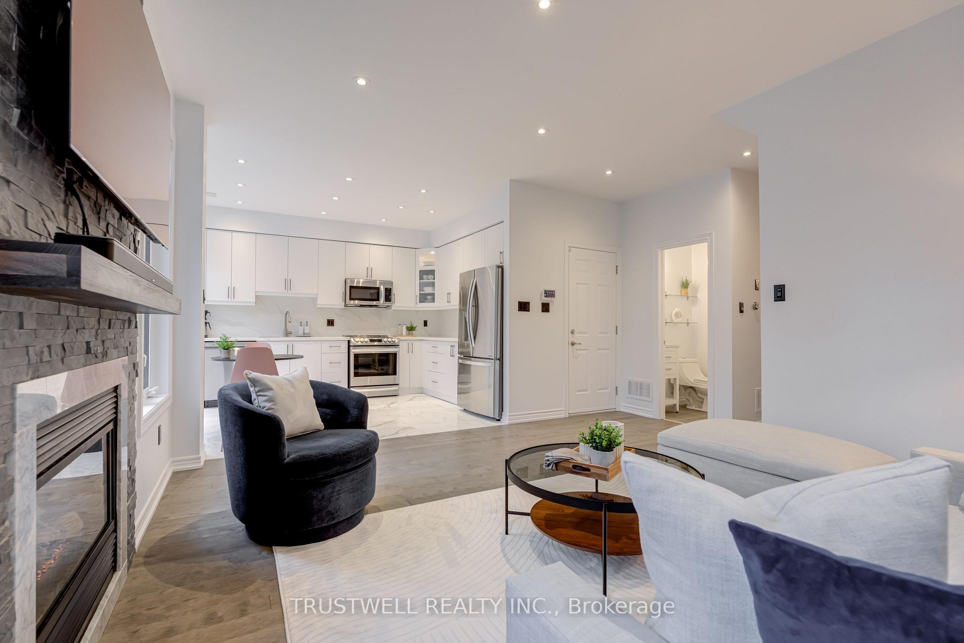 Photo 7 of 60 Fontebella Avenue, Vaughan, Vellore Village — HOMEH