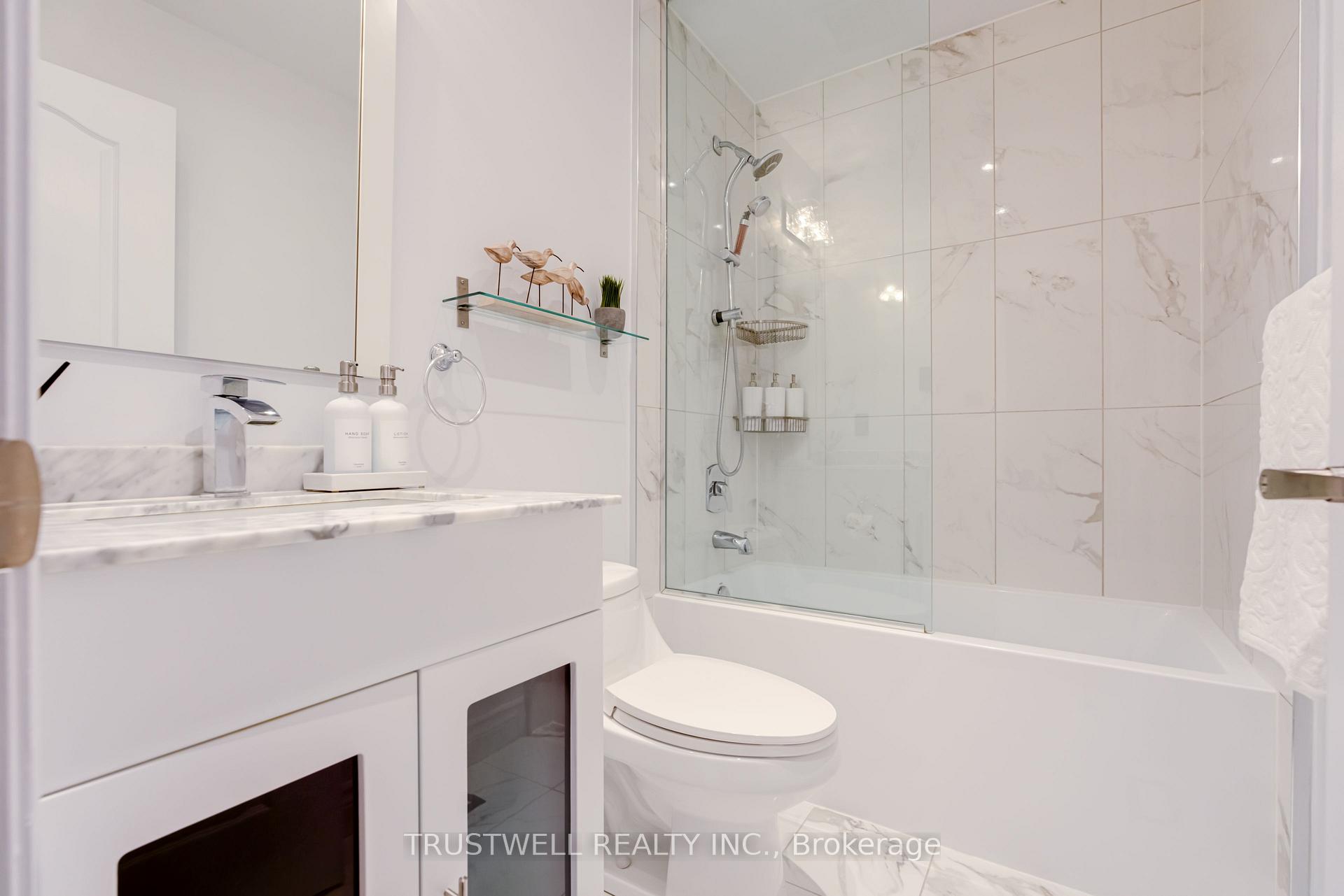 Photo 21 of 60 Fontebella Avenue, Vaughan, Vellore Village — HOMEH