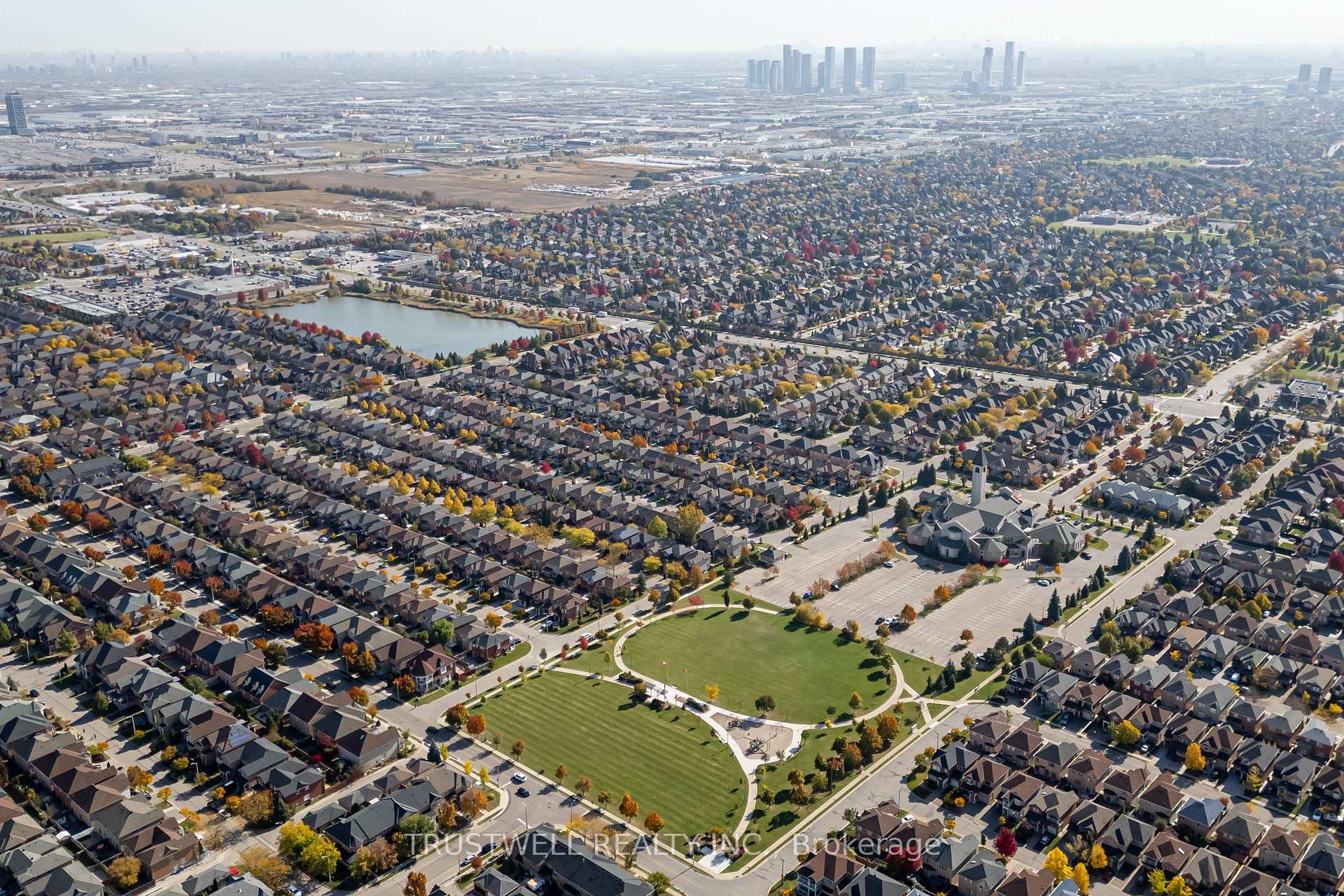 Photo 33 of 60 Fontebella Avenue, Vaughan, Vellore Village — HOMEH