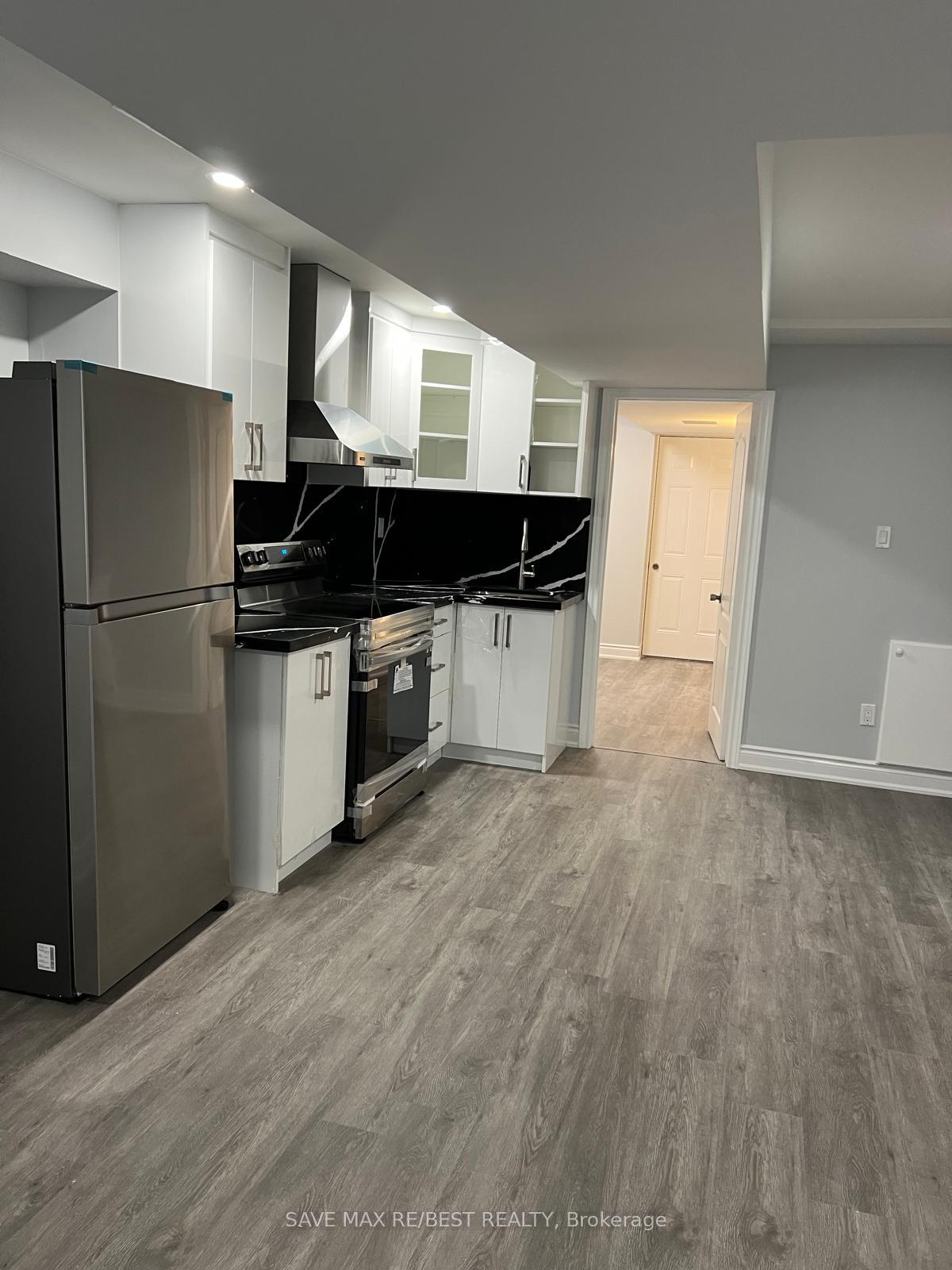 Photo 4 of Unit Bsmt, 16 Riverplace Crescent, Brampton, Bram East — HOMEH