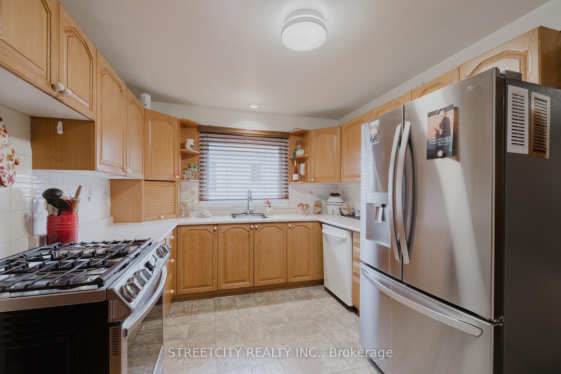 Photo 10 of 3 Davis Avenue, Aylmer — HOMEH
