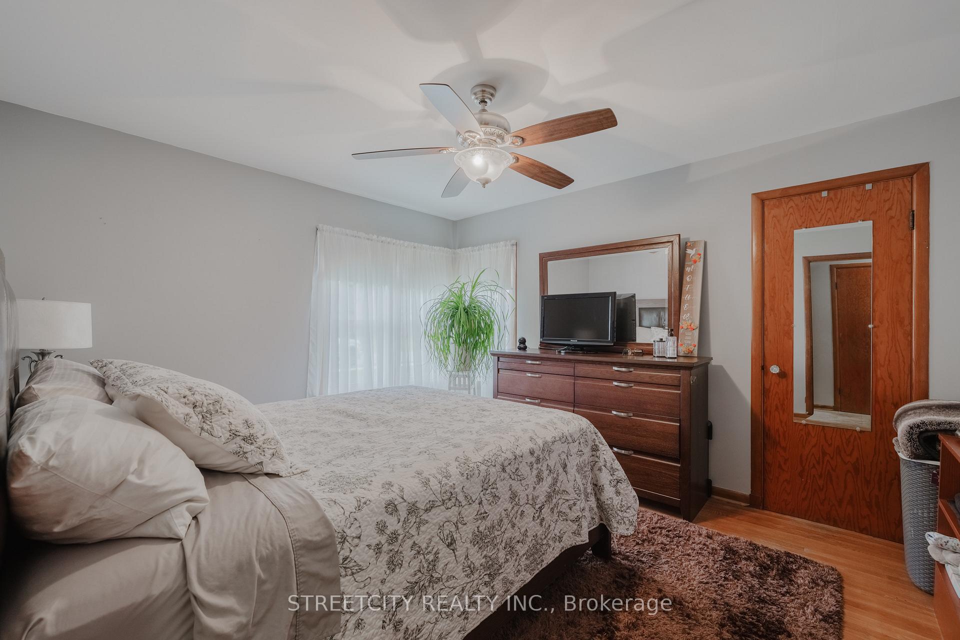 Photo 15 of 3 Davis Avenue, Aylmer — HOMEH