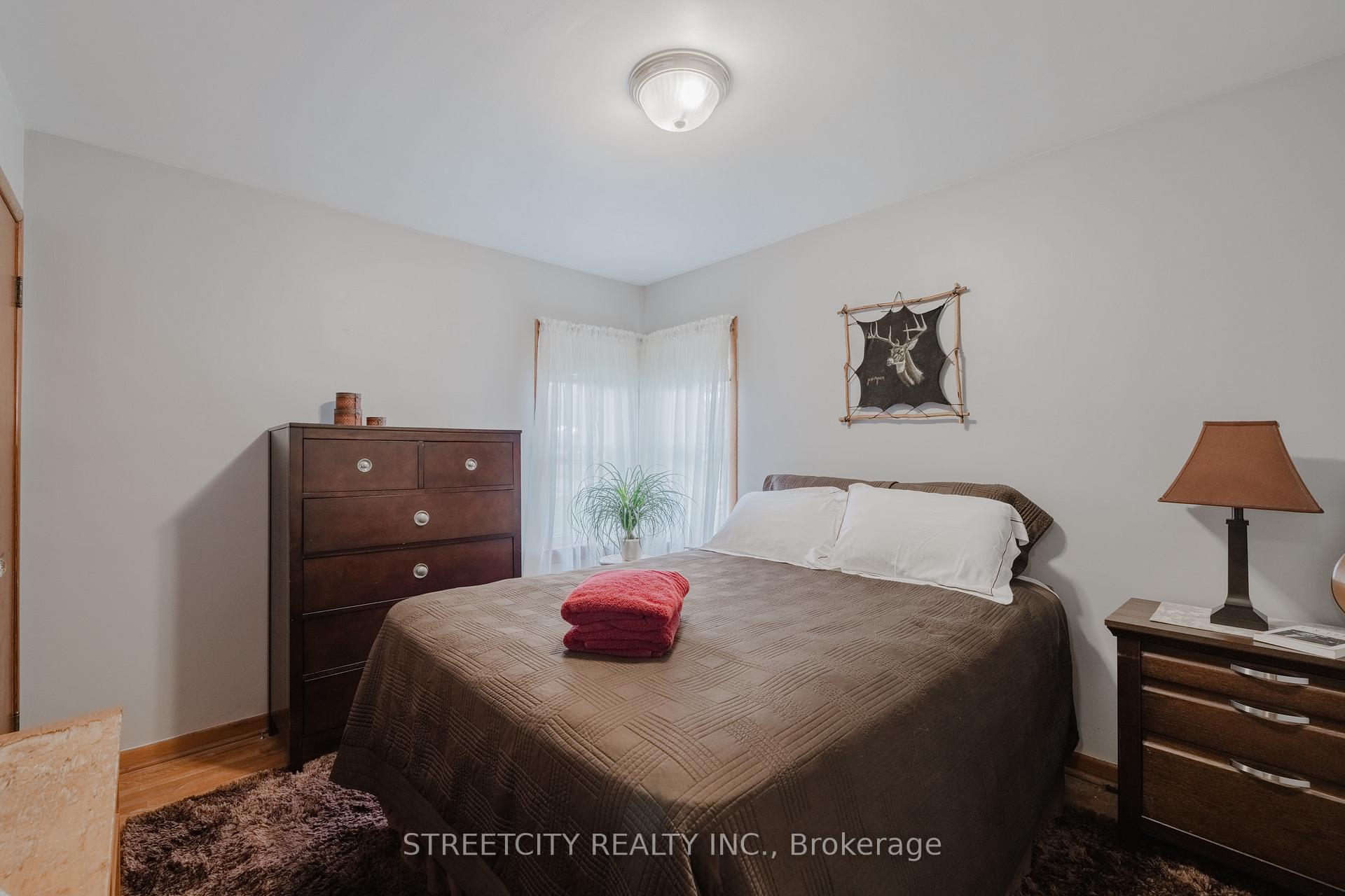 Photo 13 of 3 Davis Avenue, Aylmer — HOMEH
