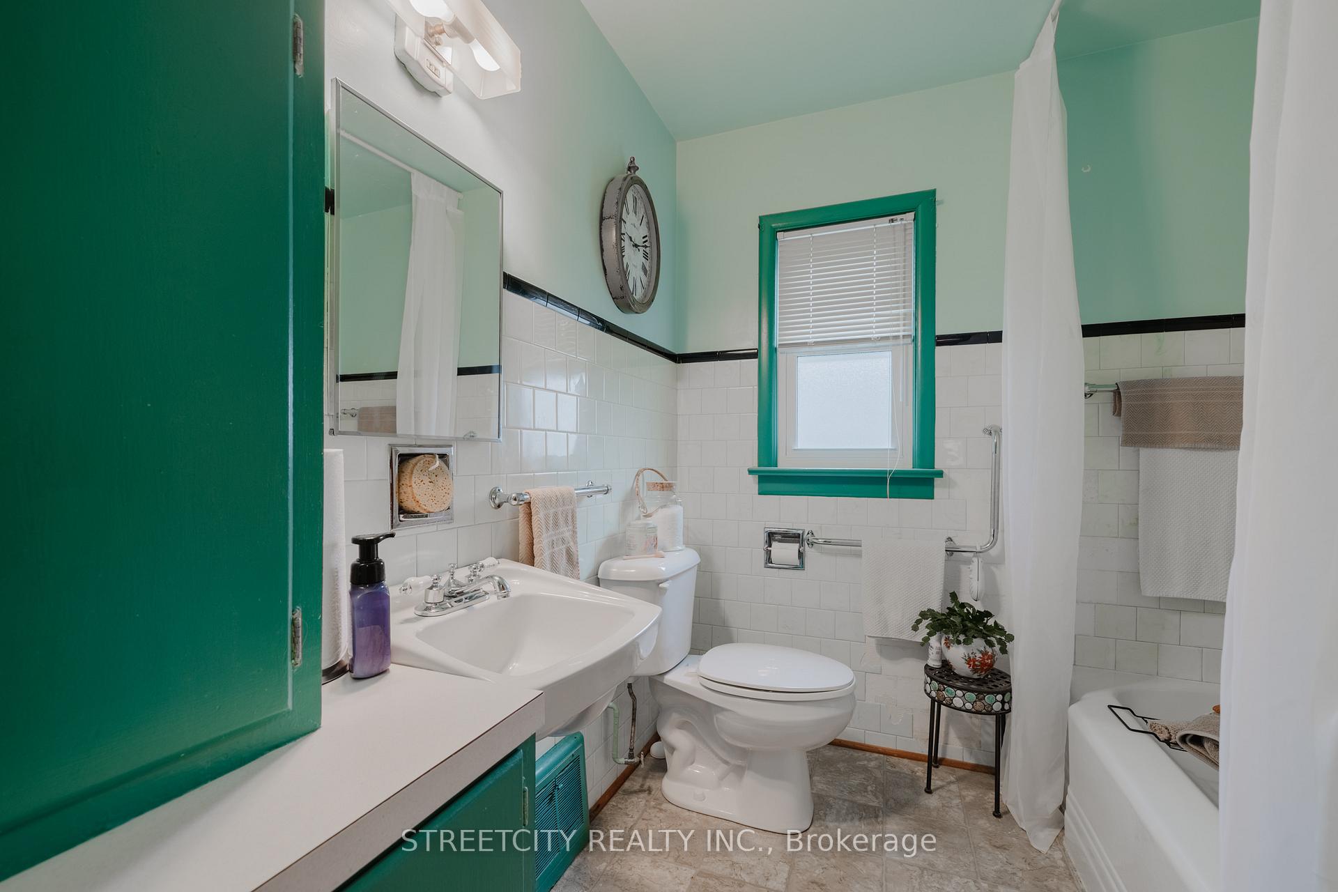 Photo 19 of 3 Davis Avenue, Aylmer — HOMEH