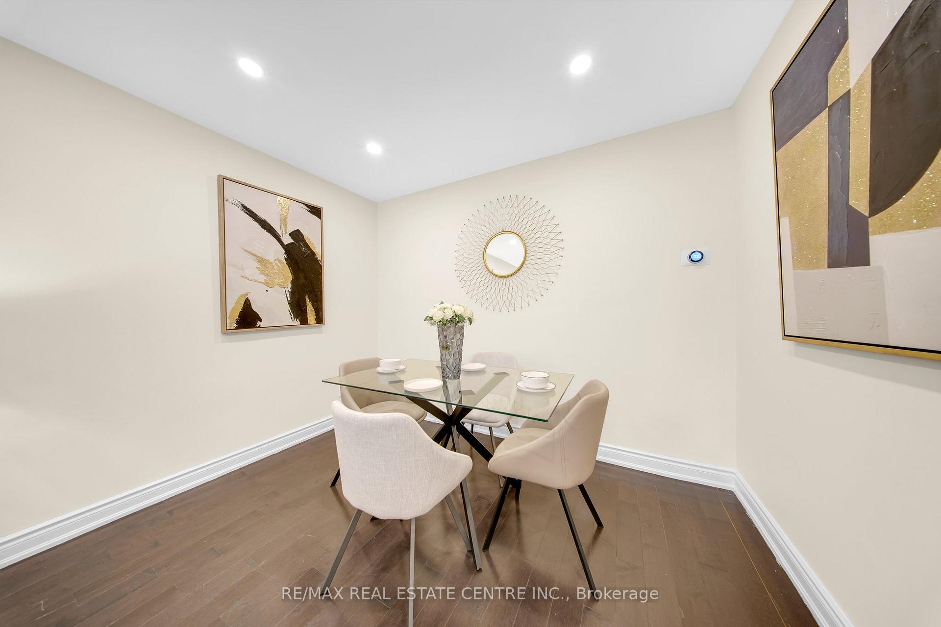 Photo 8 of 30 Oaklea Boulevard, Brampton, Fletcher's Creek South — HOMEH