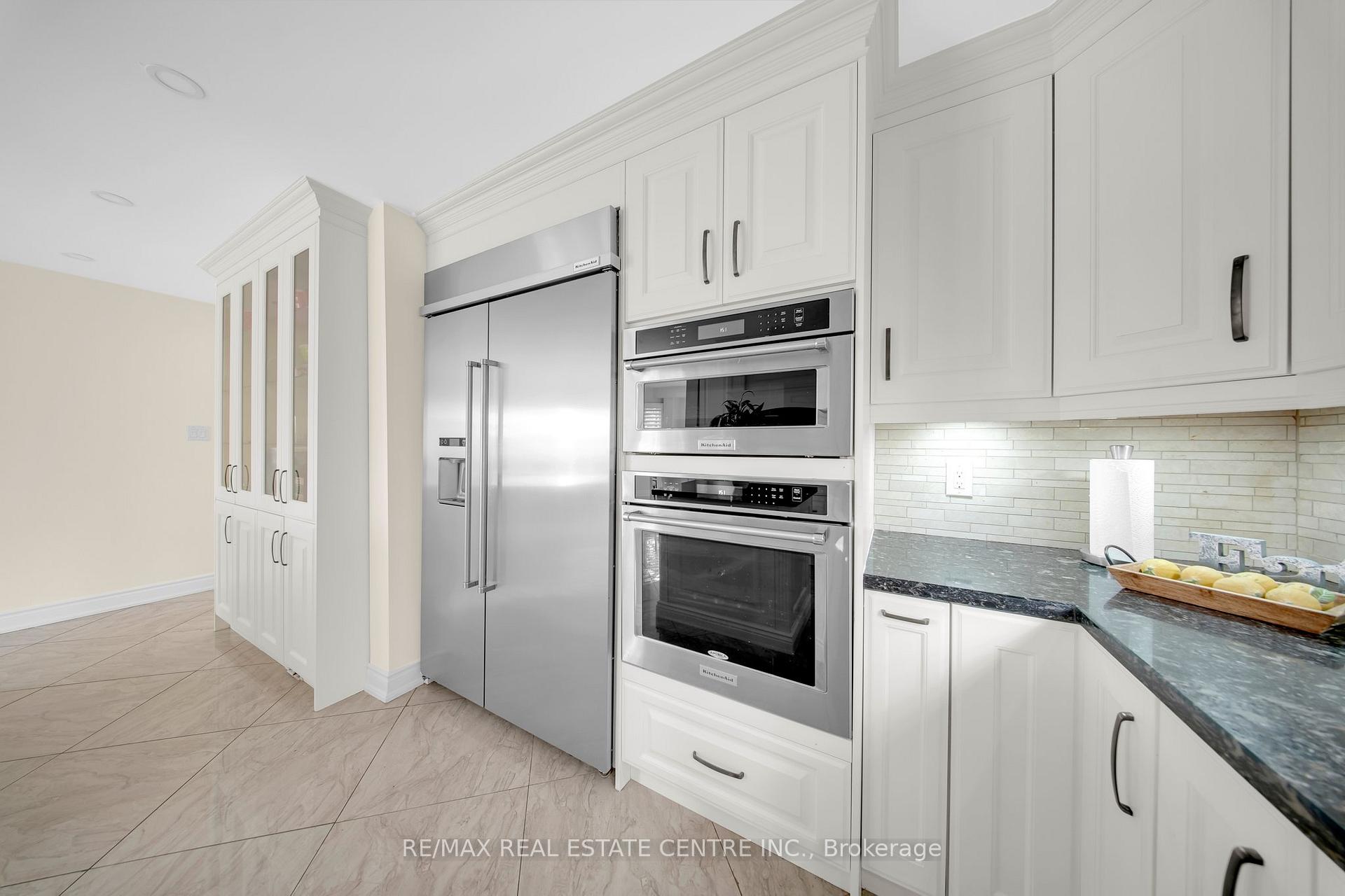 Photo 18 of 30 Oaklea Boulevard, Brampton, Fletcher's Creek South — HOMEH