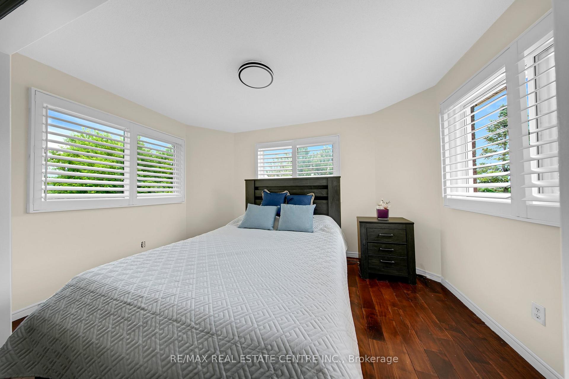 Photo 25 of 30 Oaklea Boulevard, Brampton, Fletcher's Creek South — HOMEH