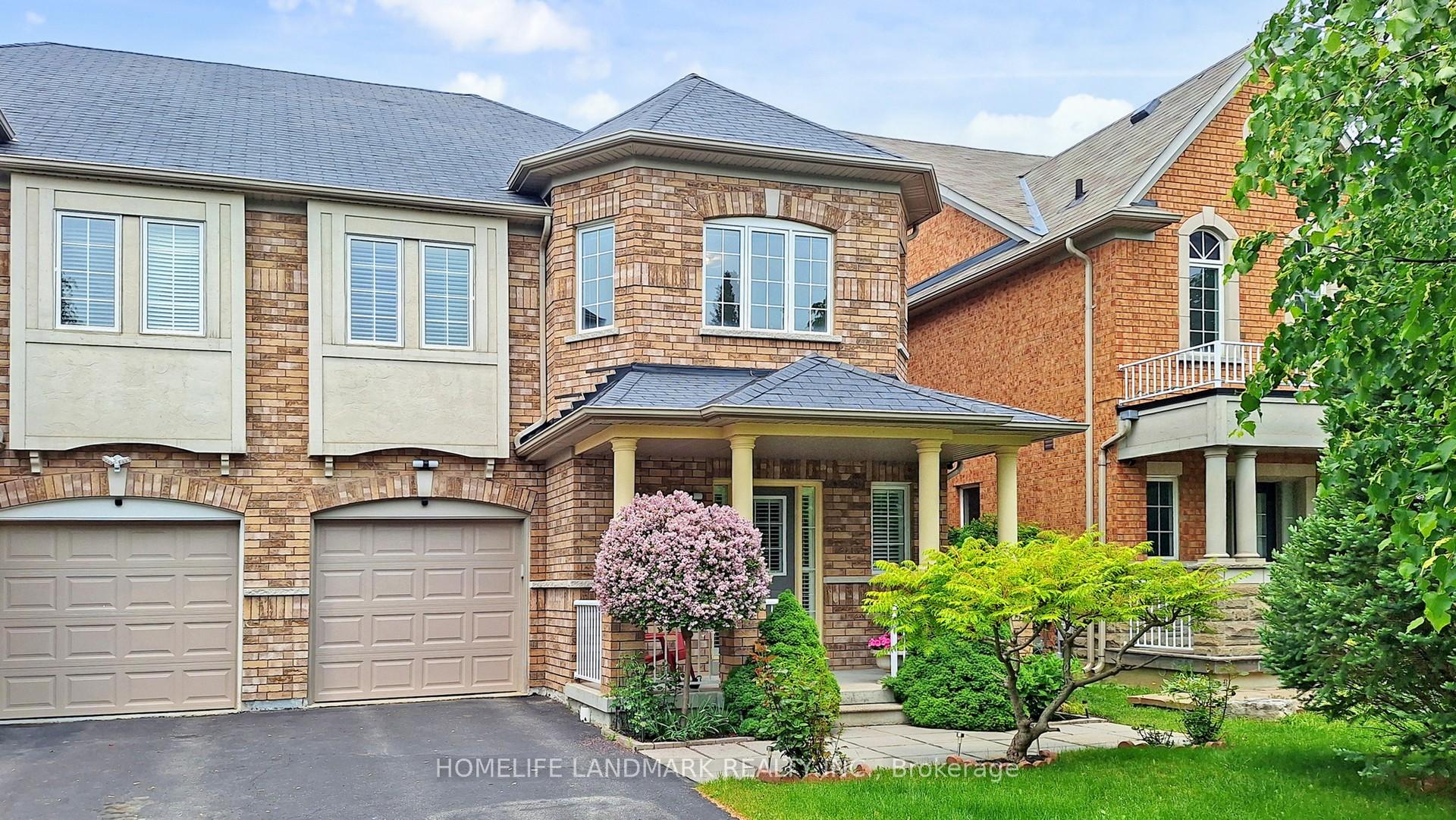 Photo 2 of 34 Wallwark Street, Aurora, Bayview Northeast — HOMEH