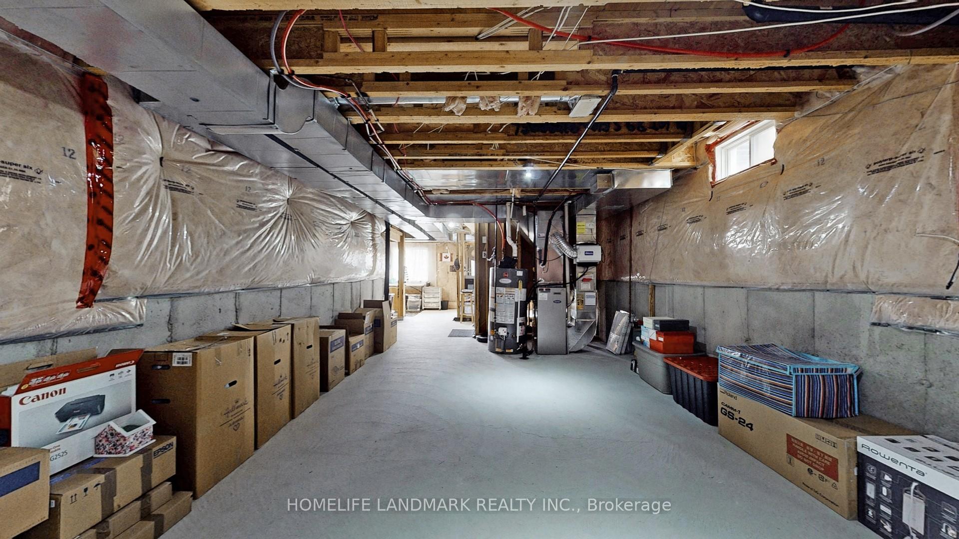 Photo 33 of 34 Wallwark Street, Aurora, Bayview Northeast — HOMEH
