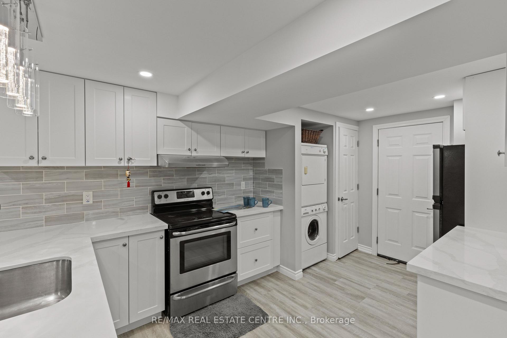 Photo 28 of 135 Raymond Road, Hamilton, Meadowlands — HOMEH