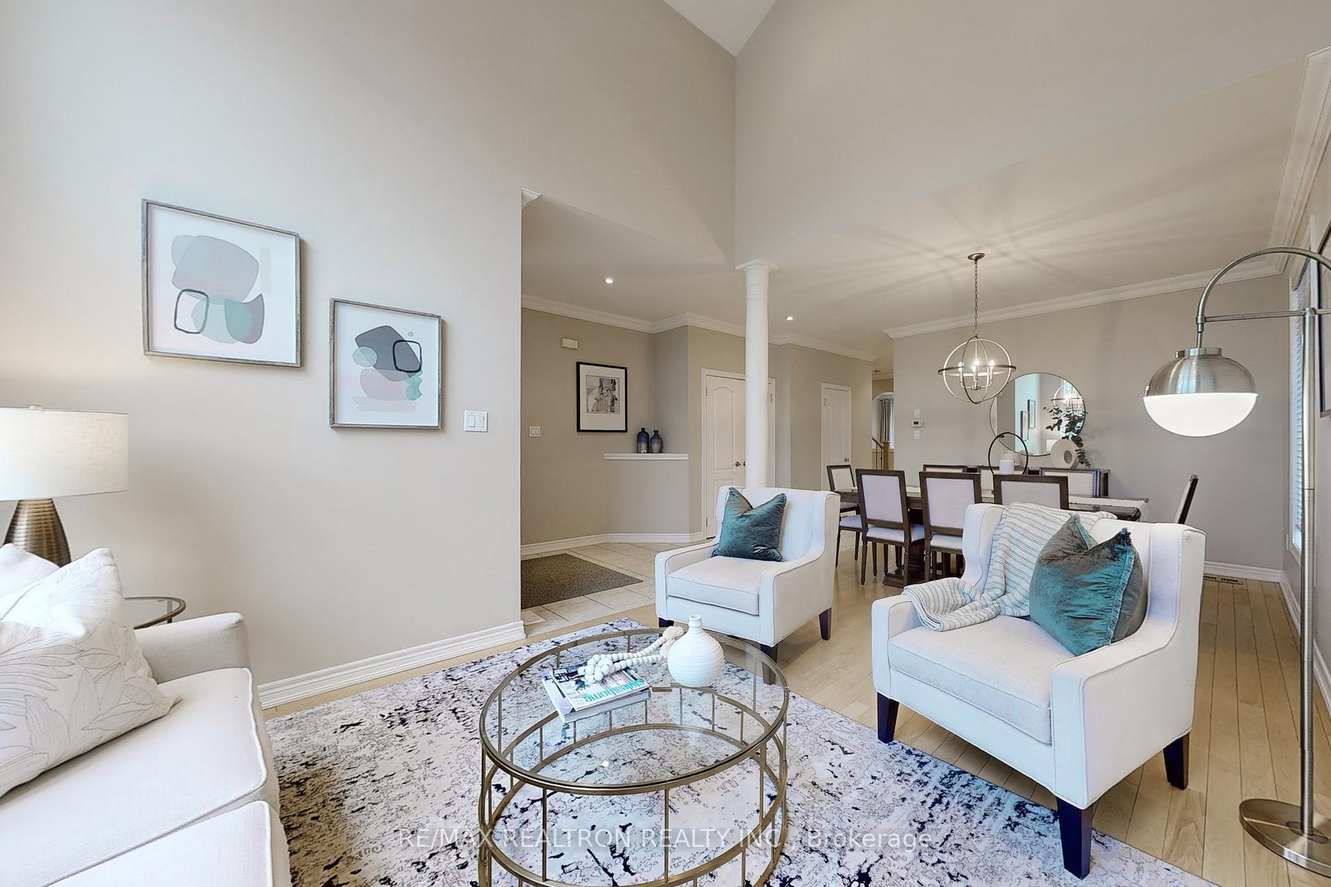 Photo 5 of 8 Sandwood Drive, Vaughan, Patterson — HOMEH